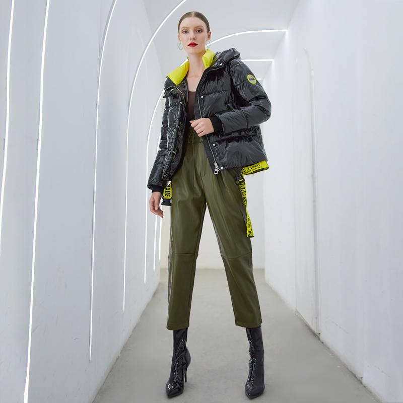 Abrigos cortos de invierno para mujer, parkas cálidas con capucha y chaqueta brillante para damas