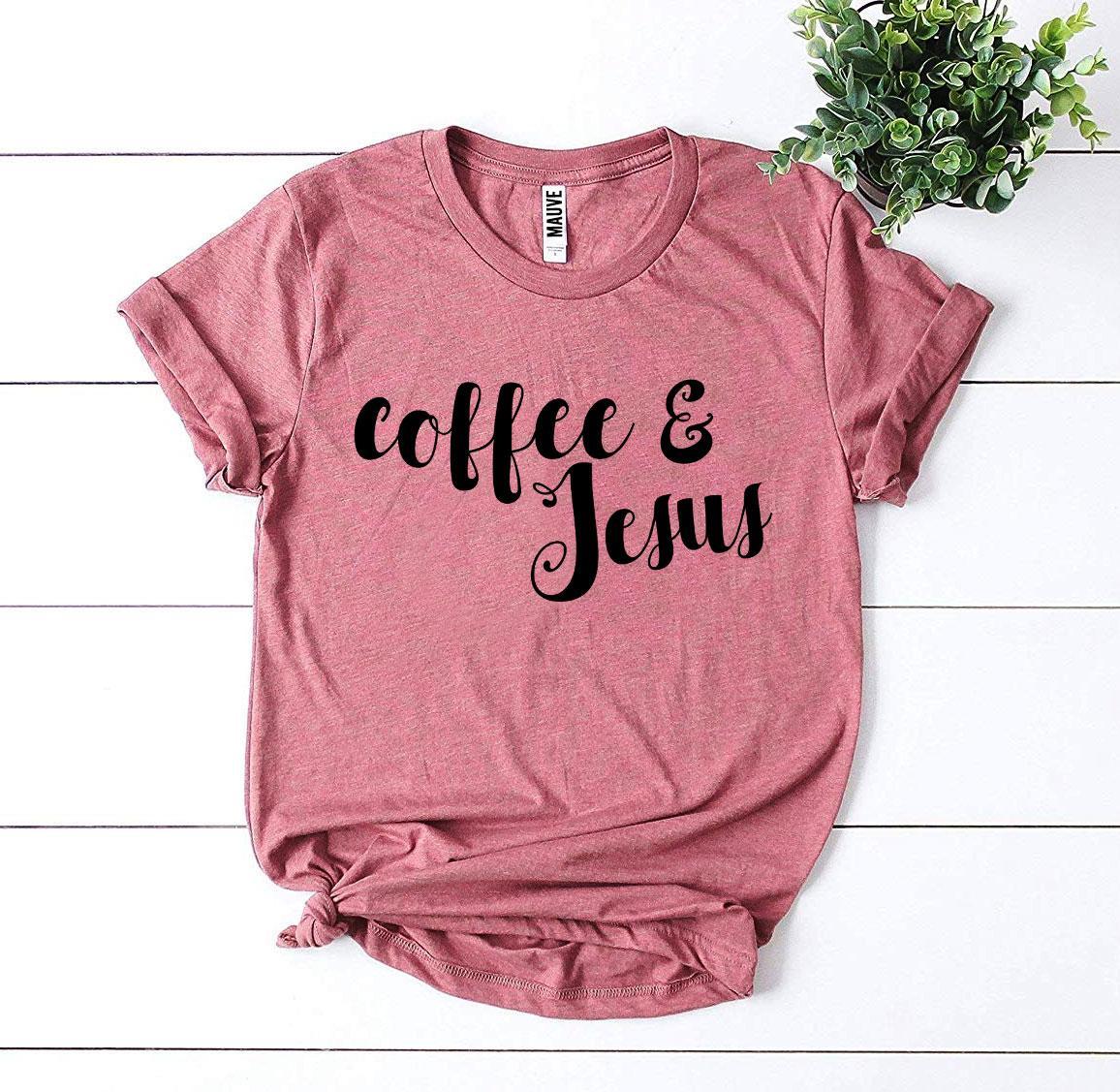 Camiseta de café y Jesús