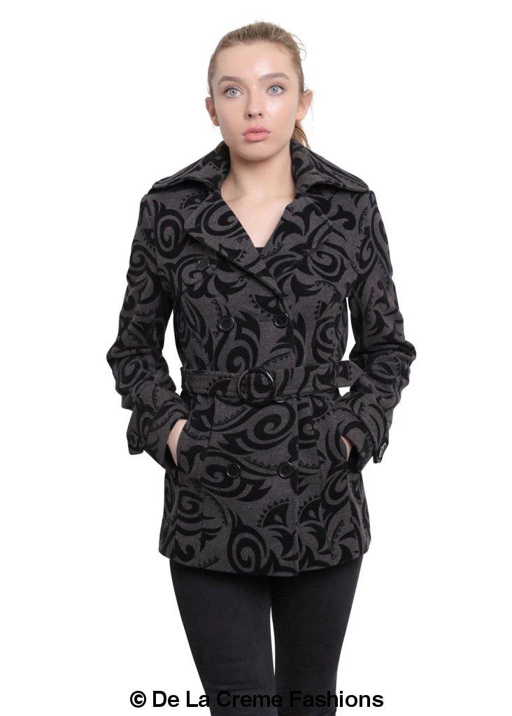 De La Creme - Abrigo corto cruzado con estampado tribal para mujer