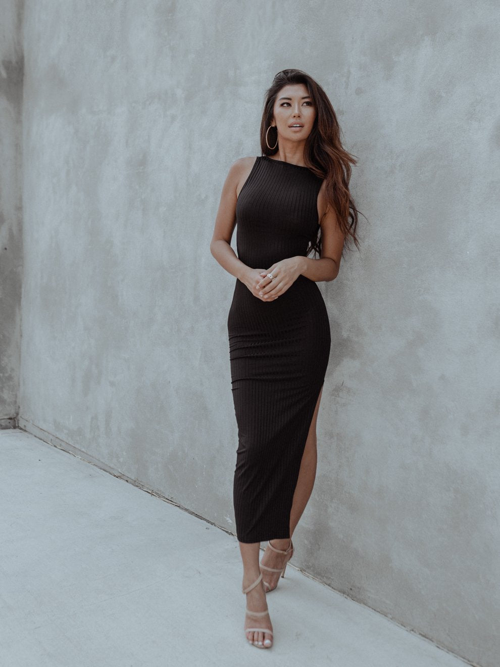 Vestido negro recortado Milan