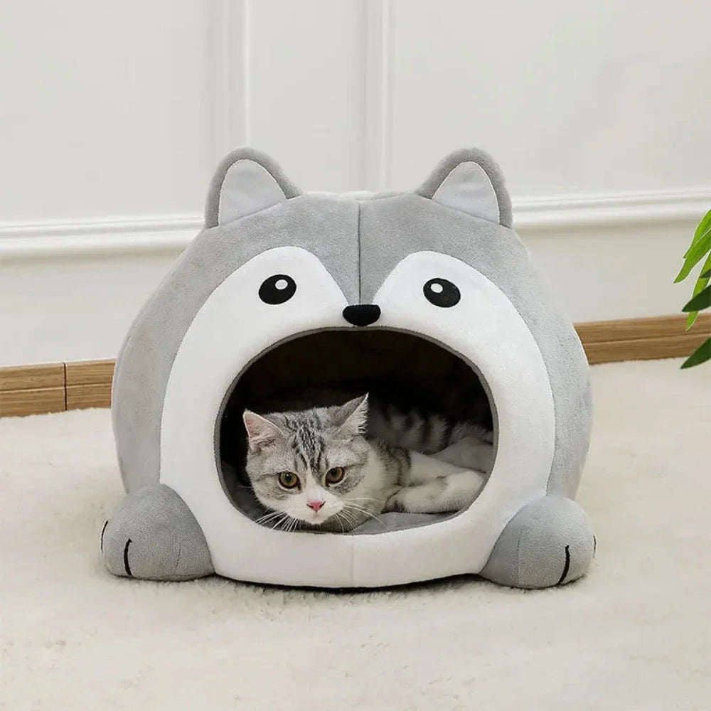 Casa para mascotas con diseño de Zorro de Caricatura