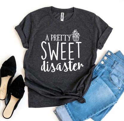 Una camiseta de A Pretty Sweet Disaster