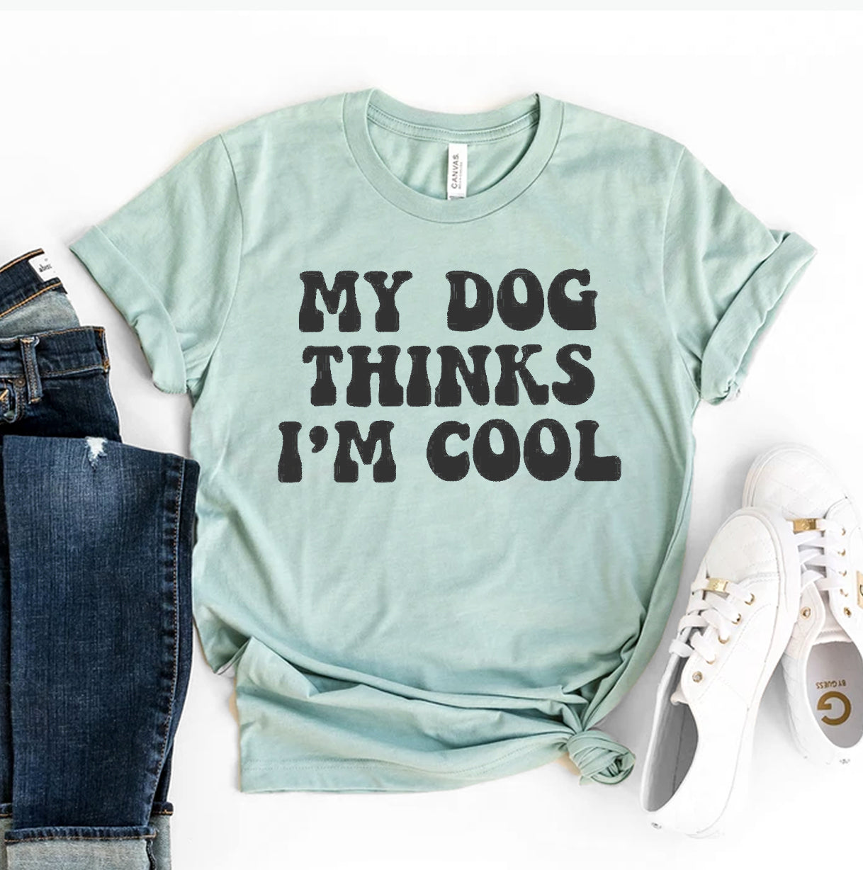 Camiseta Mi perro cree que soy genial