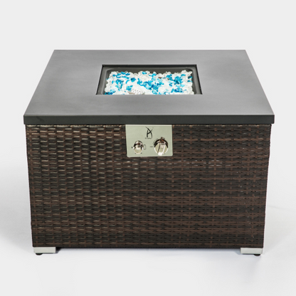 Mesa de fogata de gas cuadrada de mimbre marrón oscuro para exteriores