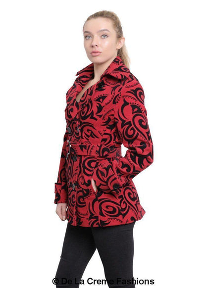 De La Creme - Abrigo corto cruzado con estampado tribal para mujer